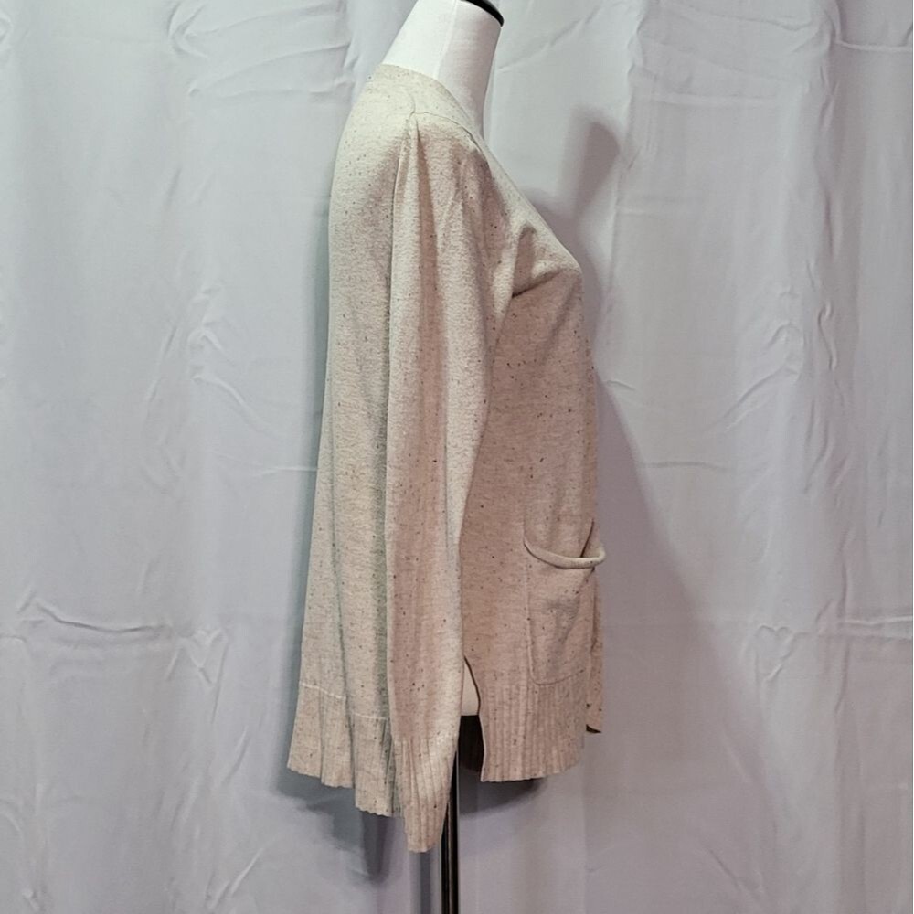 Mossimo Women's Cream Long Sleeve Cardigan Size Small EUC - Picture 3 of 8